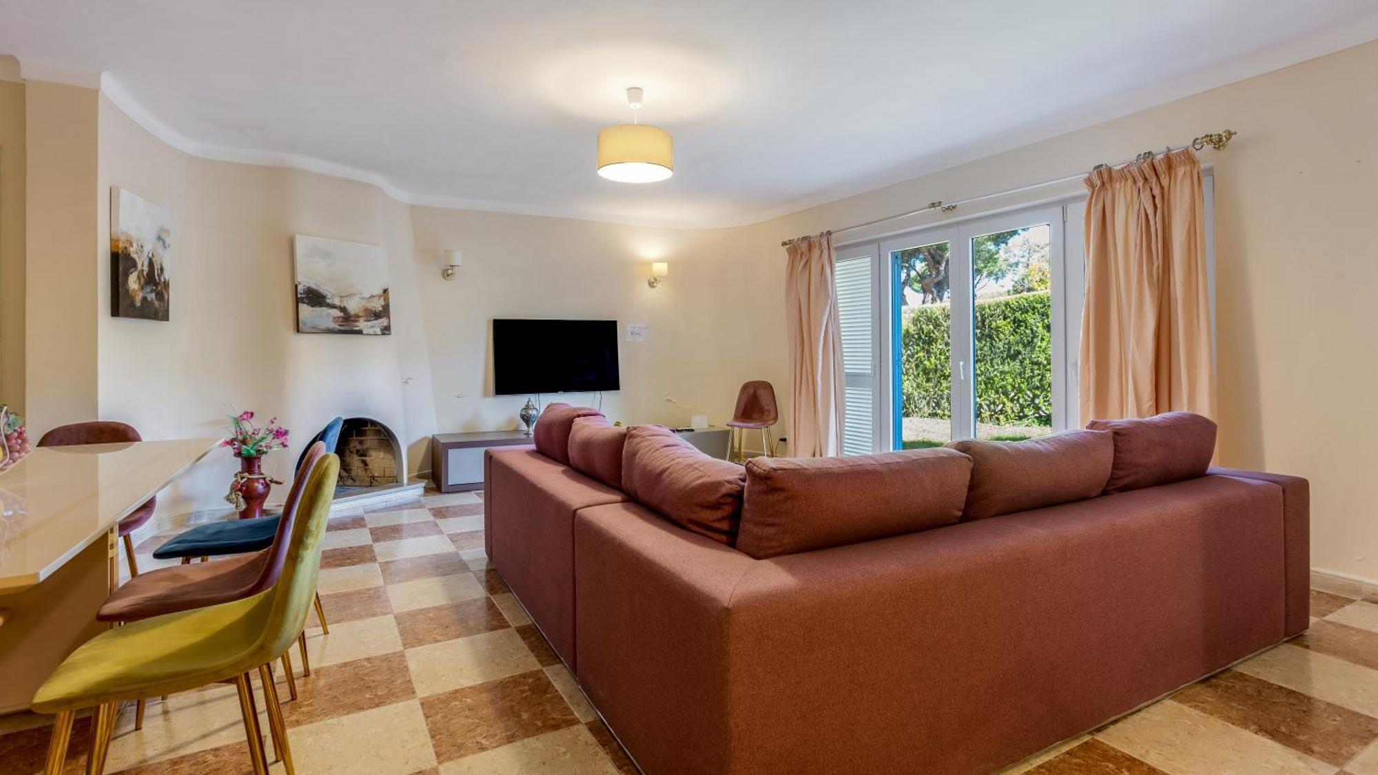 Girassol Villa *